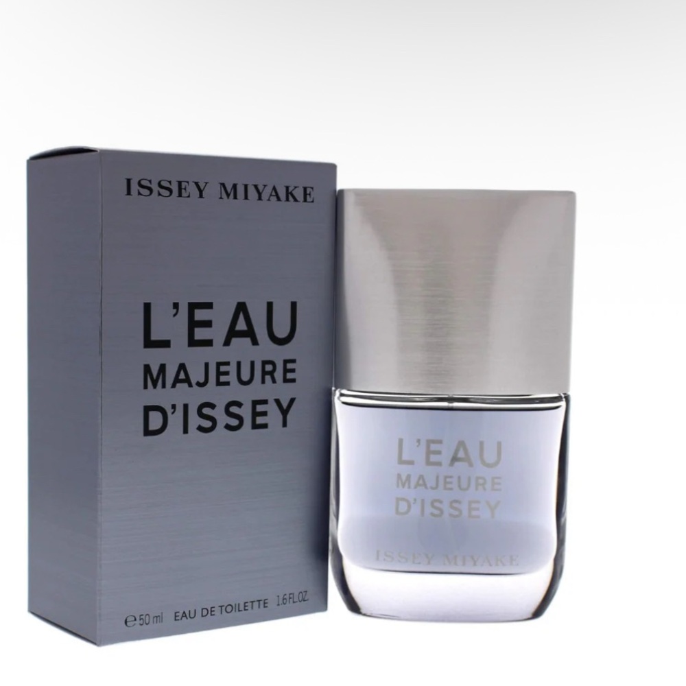 Issey Miyake Red and Blue Learning Toys Set